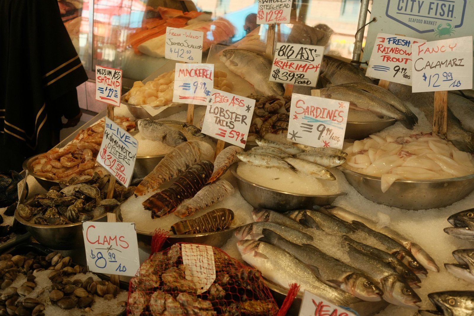 A bunch of different types of sea food